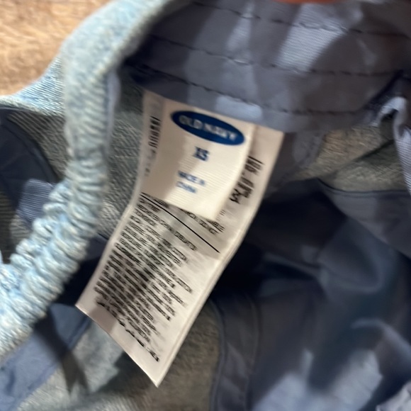 Lot of Old Navy Shoes + Hat - Picture 8 of 8